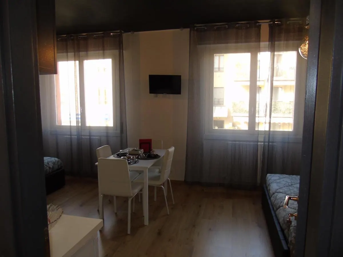 בית הארחה מלון Azzano San Paolo Casa Leonardo Airport