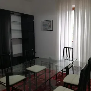 3* לינה וארוחת בוקר Luna