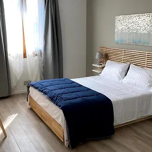  לינה וארוחת בוקר Foresteria House 1